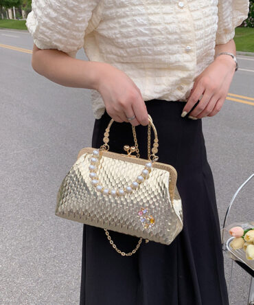 Gold Pearl Chain Clutch Bag - Torfeo