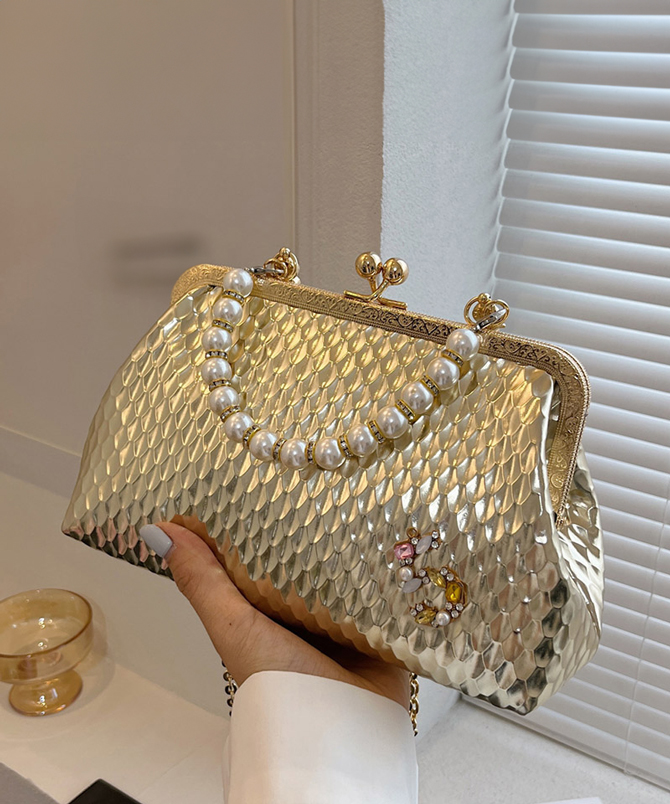 Gold Pearl Chain Clutch Bag - Torfeo