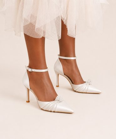 String Pearls White Shoes - TORFEO
