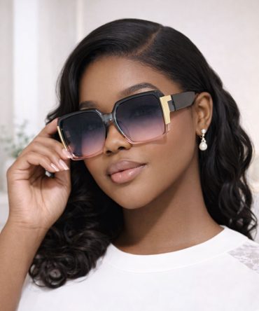 TORFEO Model wearing the Blush Pink Lumiere Fade Sunglasses