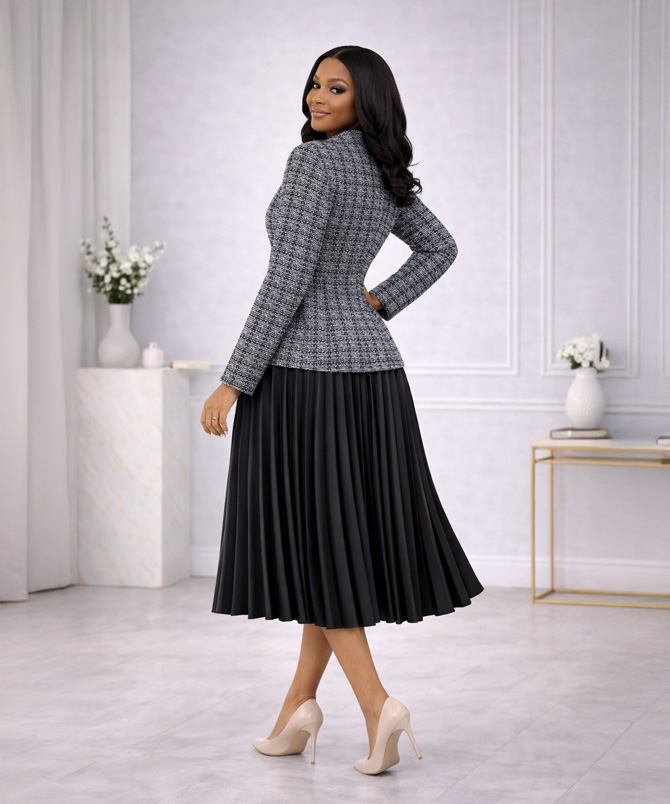 Back View of the Black Modern Heiress Set - TORFEO