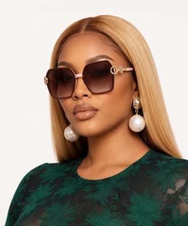 Amara Luxe brown square sunglasses for women with gradient lenses and gold detail - TORFEO