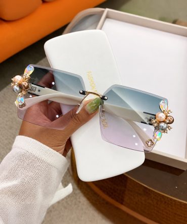 Jeweled Glamour green and pink rimless sunglasses for women with gradient lenses and crystal-style embellishments - TORFEO