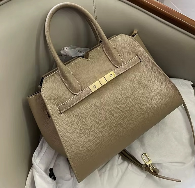 Customer Pictures of the Verona nude leather handbag for women with top handles and detachable shoulder strap - TORFEO