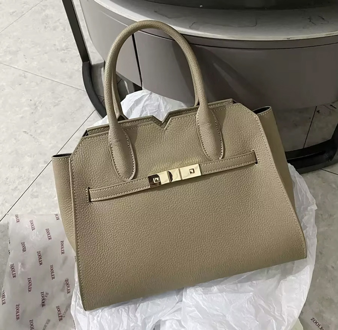Customer Pictures of the Verona nude leather handbag for women with top handles and detachable shoulder strap - TORFEO